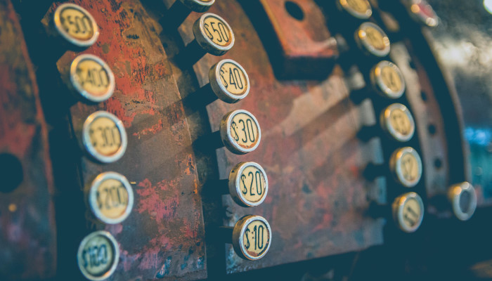 Petrelli And Cesarini's Price Prediction Model